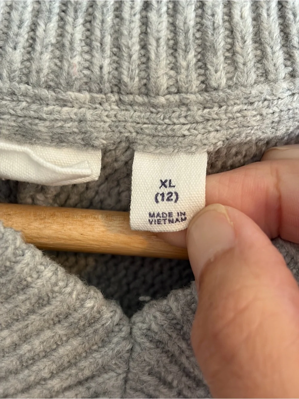 GAP Light Gray V-Neck Cropped Sweater